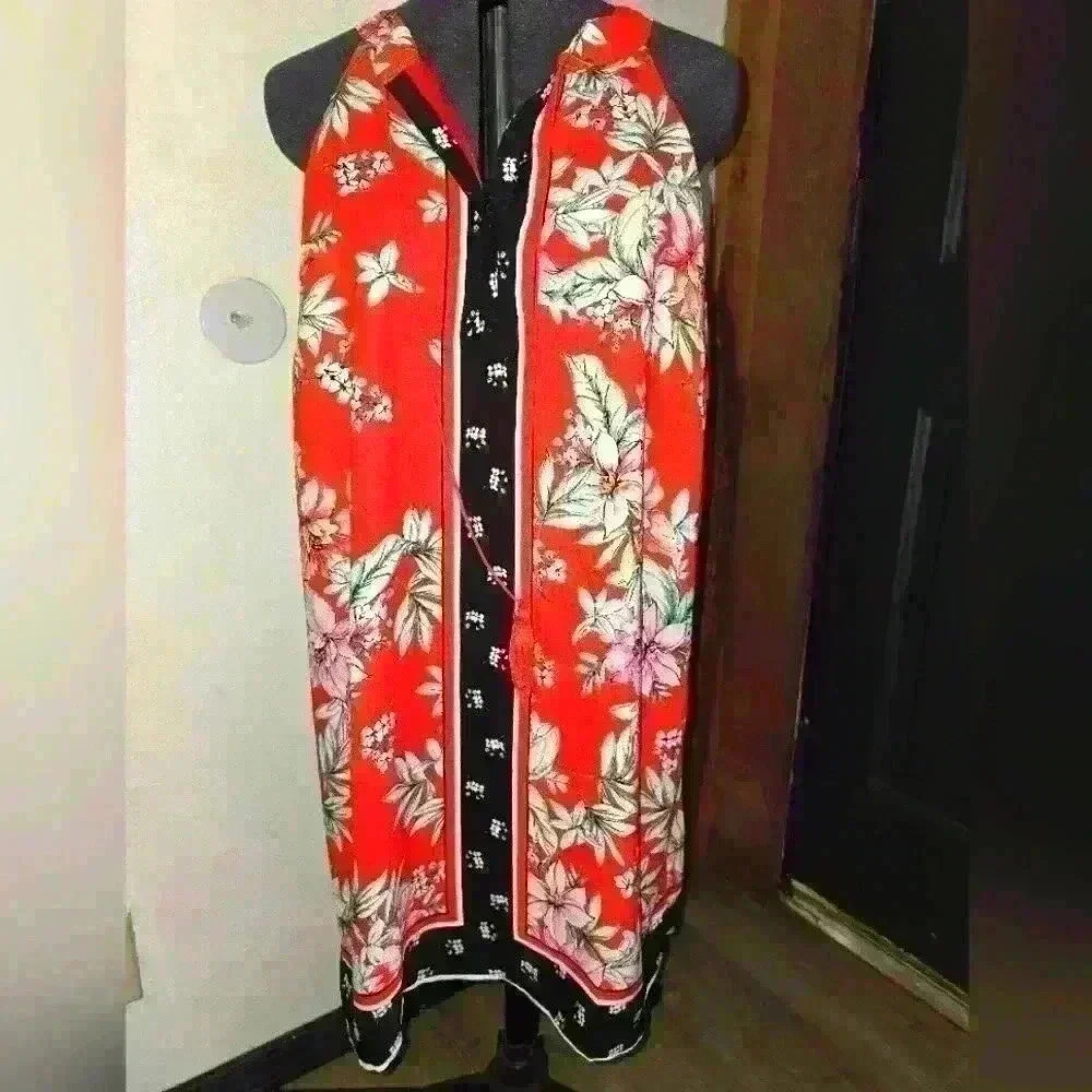 Fig & Flower mid length floral Dress sz Med.